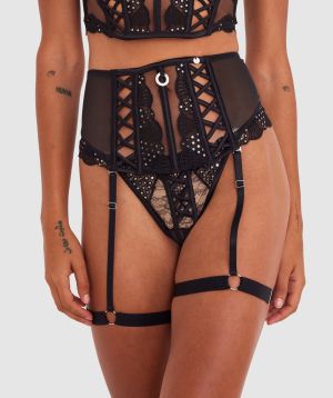 Vamp Regal Suspender - Black