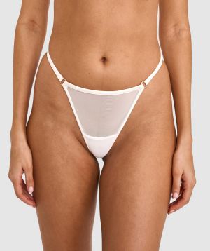 Sexy Basics String - Ivory