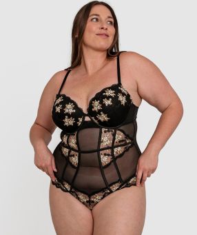 Bras N Things New Zealand - The votes are in and bodysuits are worn to be  seen. 🖤 We are wearing confidence from day to night in the Lexi bodysuit.  Dress her
